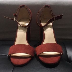 Maroon pumps
